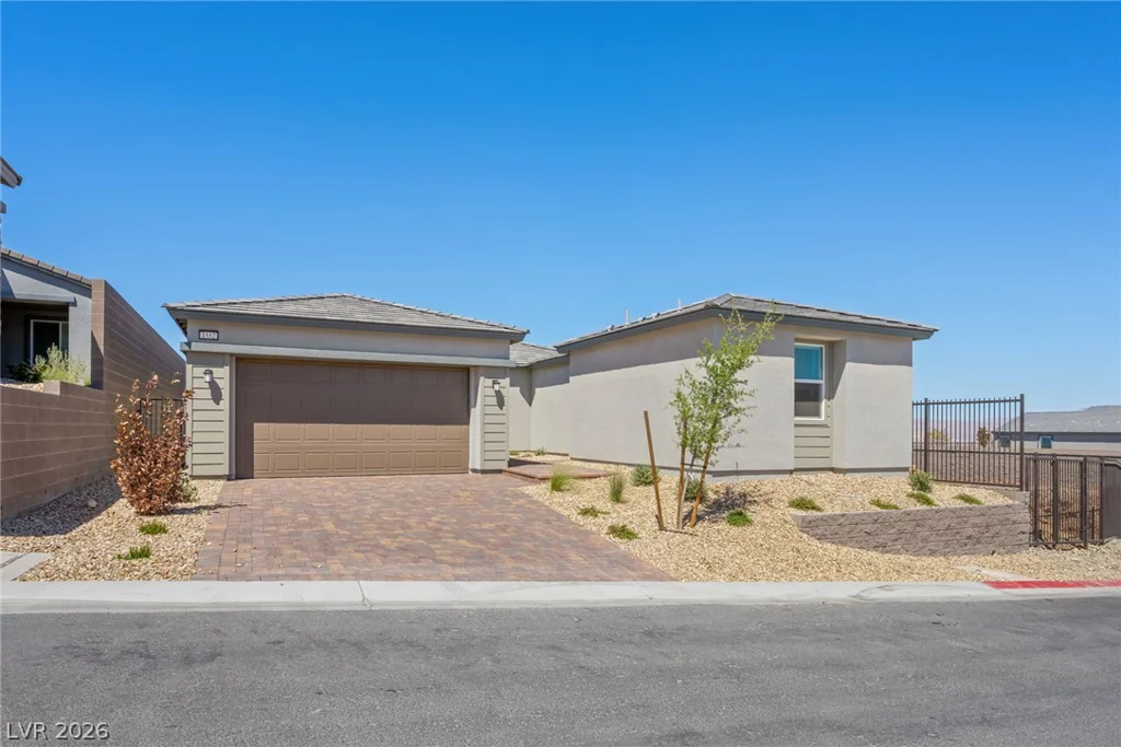 1552 Luca Mountain, Henderson, NV 89011