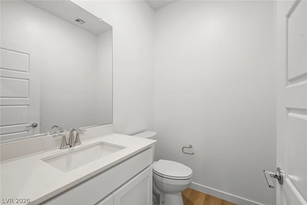 1552 Luca Mountain, Henderson, NV 89011