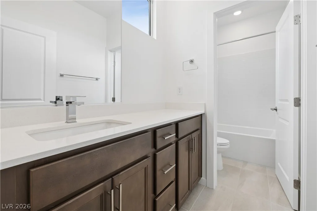 10457 Mountain Aster, Las Vegas, NV 89166