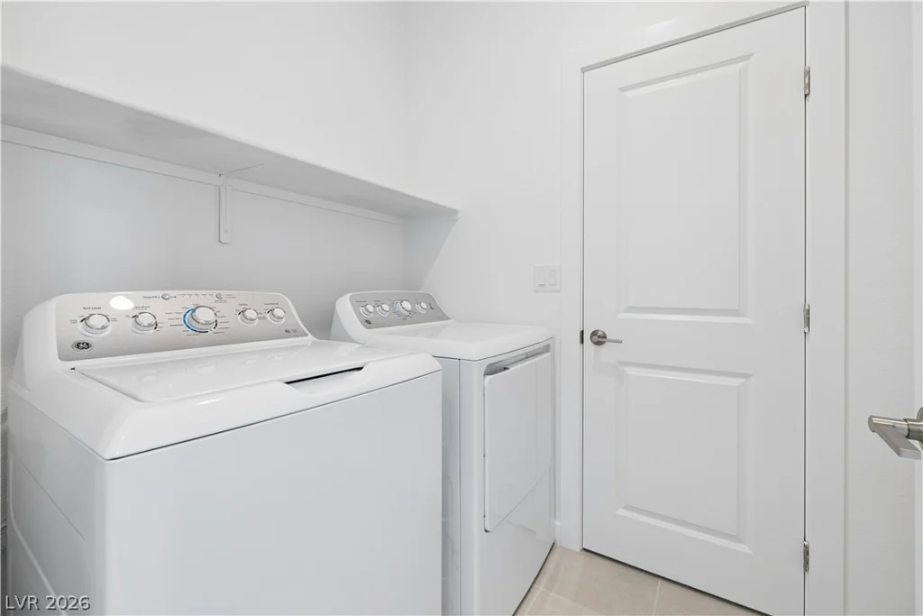 10457 Mountain Aster, Las Vegas, NV 89166