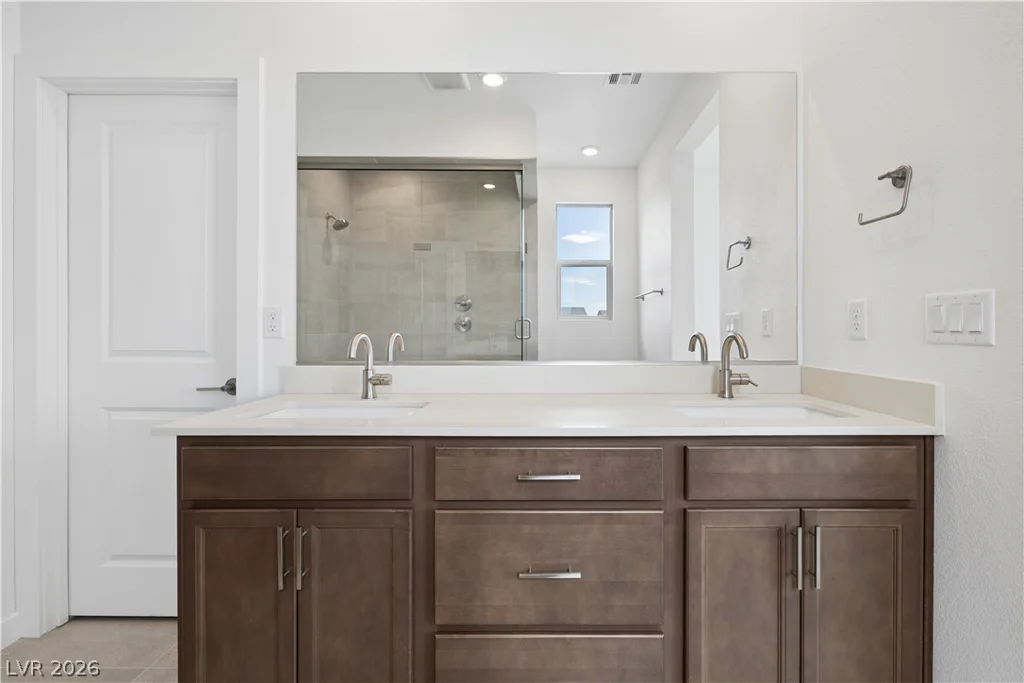 10457 Mountain Aster, Las Vegas, NV 89166