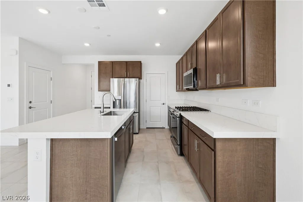 10457 Mountain Aster, Las Vegas, NV 89166