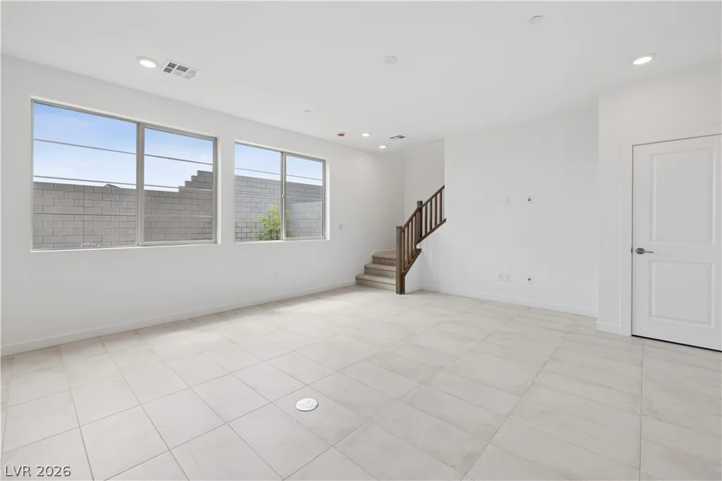10457 Mountain Aster, Las Vegas, NV 89166