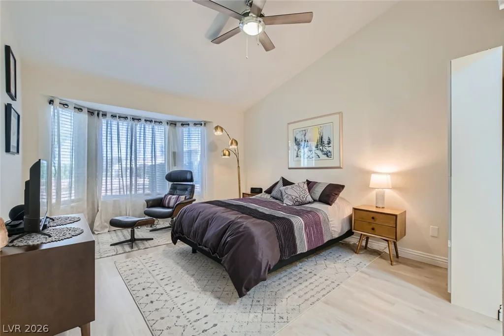 2740 Desert Crystal, Las Vegas, NV 89134