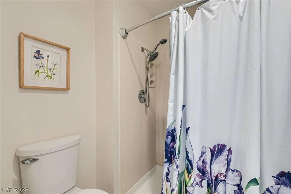 2740 Desert Crystal, Las Vegas, NV 89134