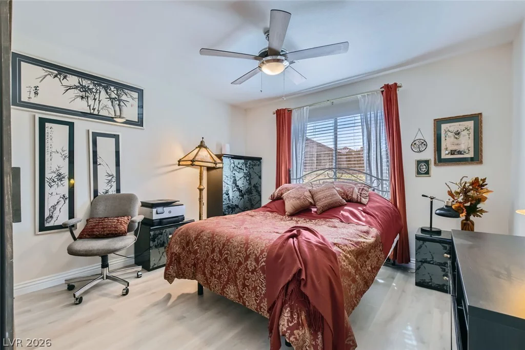 2740 Desert Crystal, Las Vegas, NV 89134
