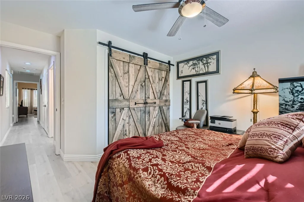 2740 Desert Crystal, Las Vegas, NV 89134
