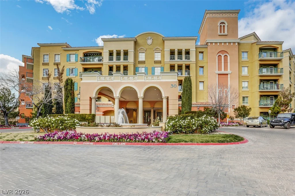 30 Strada Di Villaggio, Henderson, NV 89011