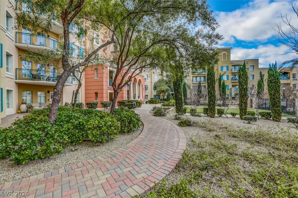 30 Strada Di Villaggio, Henderson, NV 89011