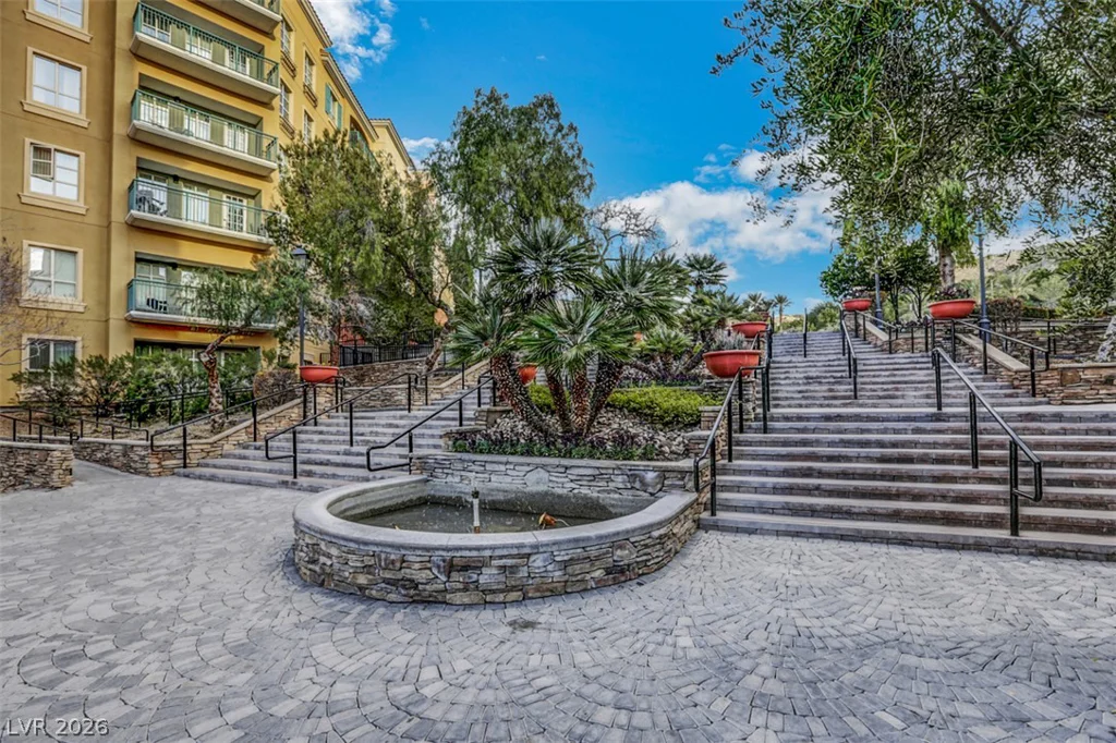 30 Strada Di Villaggio, Henderson, NV 89011