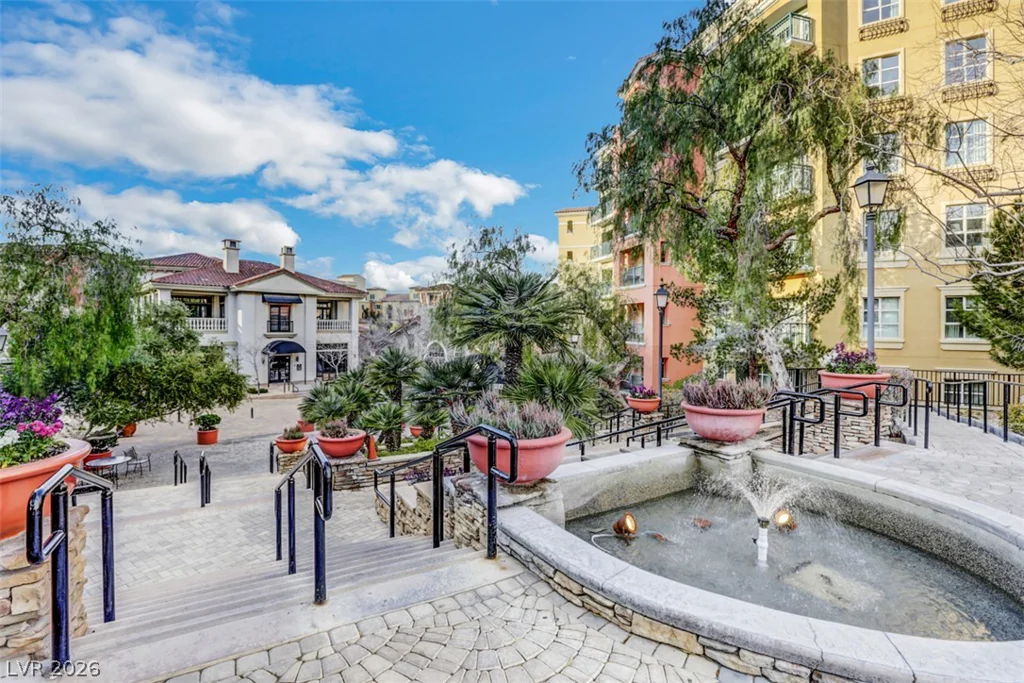 30 Strada Di Villaggio, Henderson, NV 89011