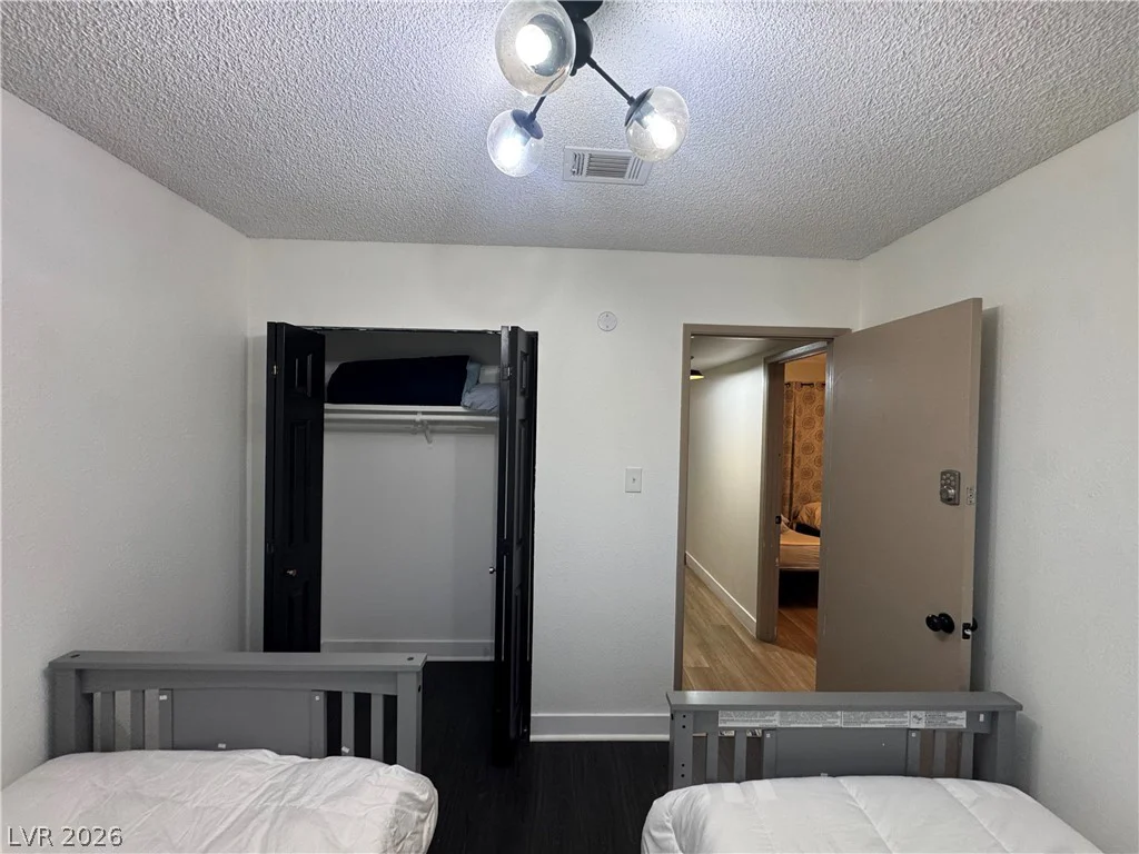 6536 Aberdeen, Las Vegas, NV 89107