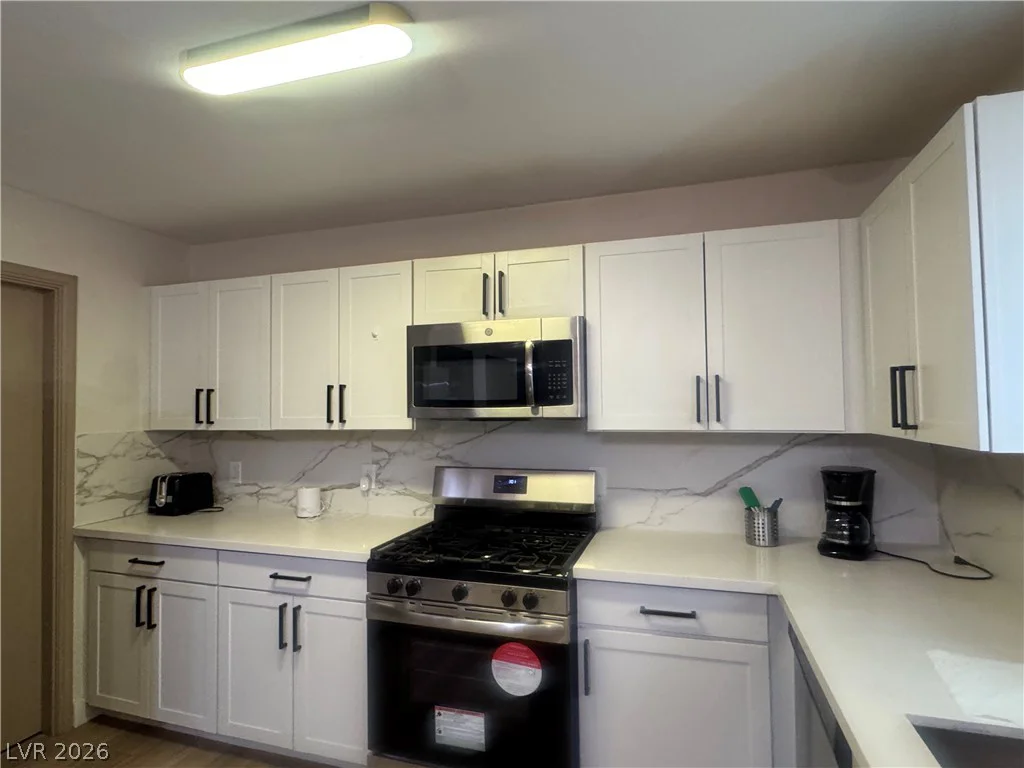 6536 Aberdeen, Las Vegas, NV 89107