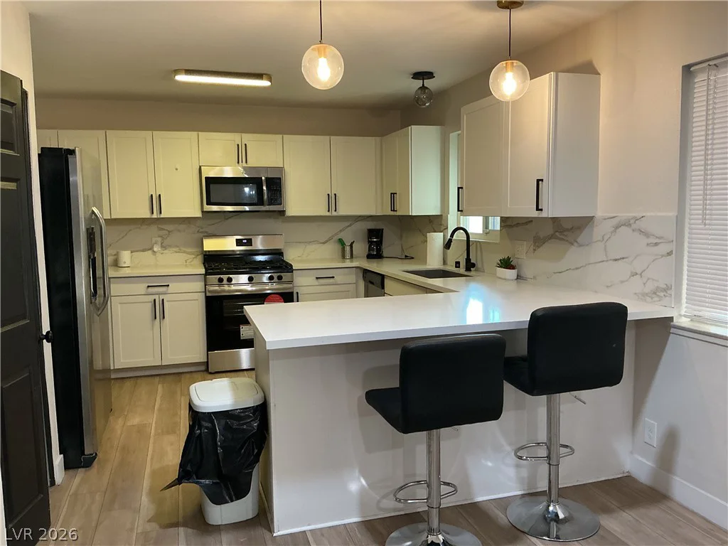 6536 Aberdeen, Las Vegas, NV 89107