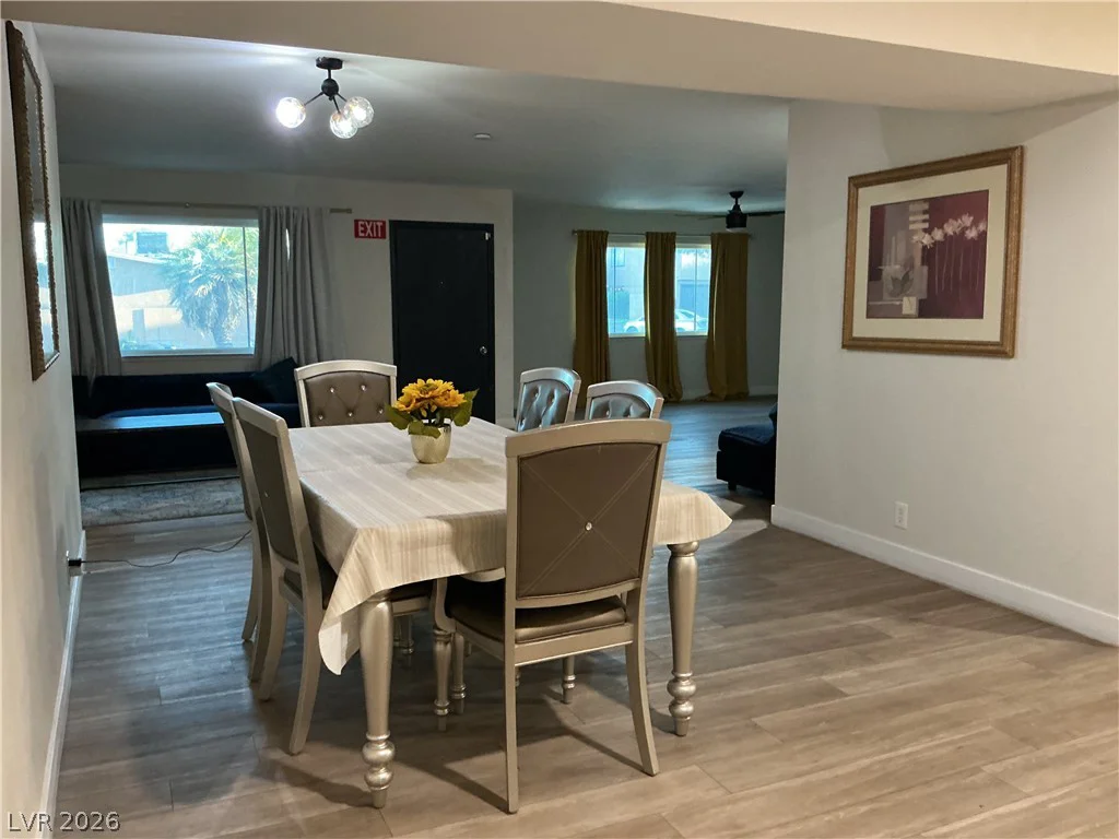 6536 Aberdeen, Las Vegas, NV 89107