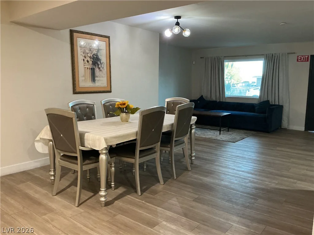 6536 Aberdeen, Las Vegas, NV 89107