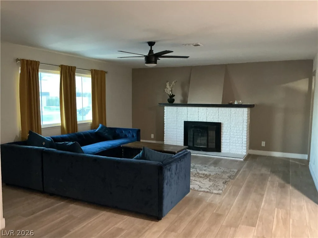 6536 Aberdeen, Las Vegas, NV 89107