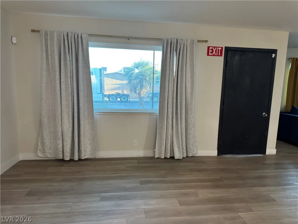 6536 Aberdeen, Las Vegas, NV 89107