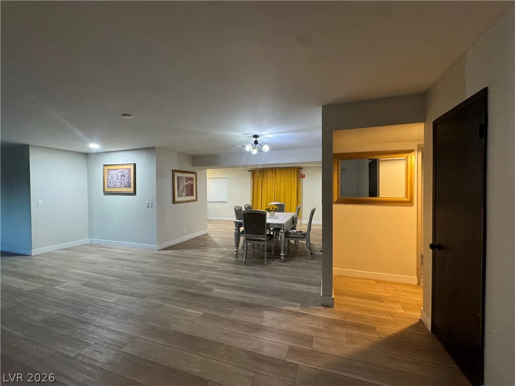 6536 Aberdeen, Las Vegas, NV 89107