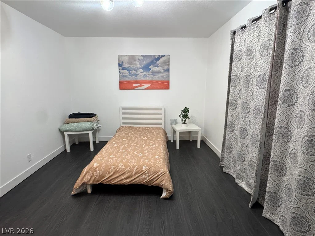 6536 Aberdeen, Las Vegas, NV 89107