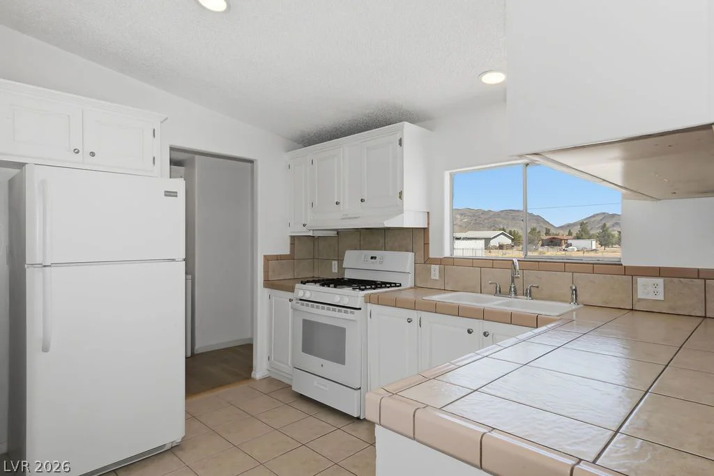 4550 Horn, Pahrump, NV 89048