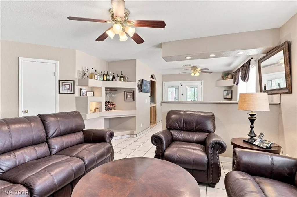 8208 Hydra, Las Vegas, NV 89128