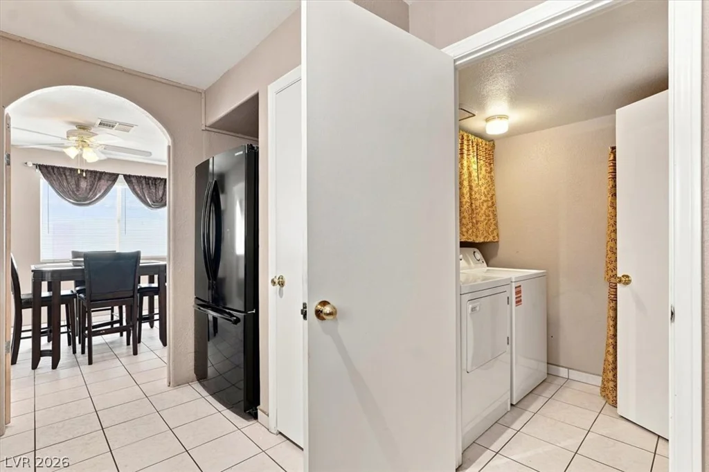 8208 Hydra, Las Vegas, NV 89128
