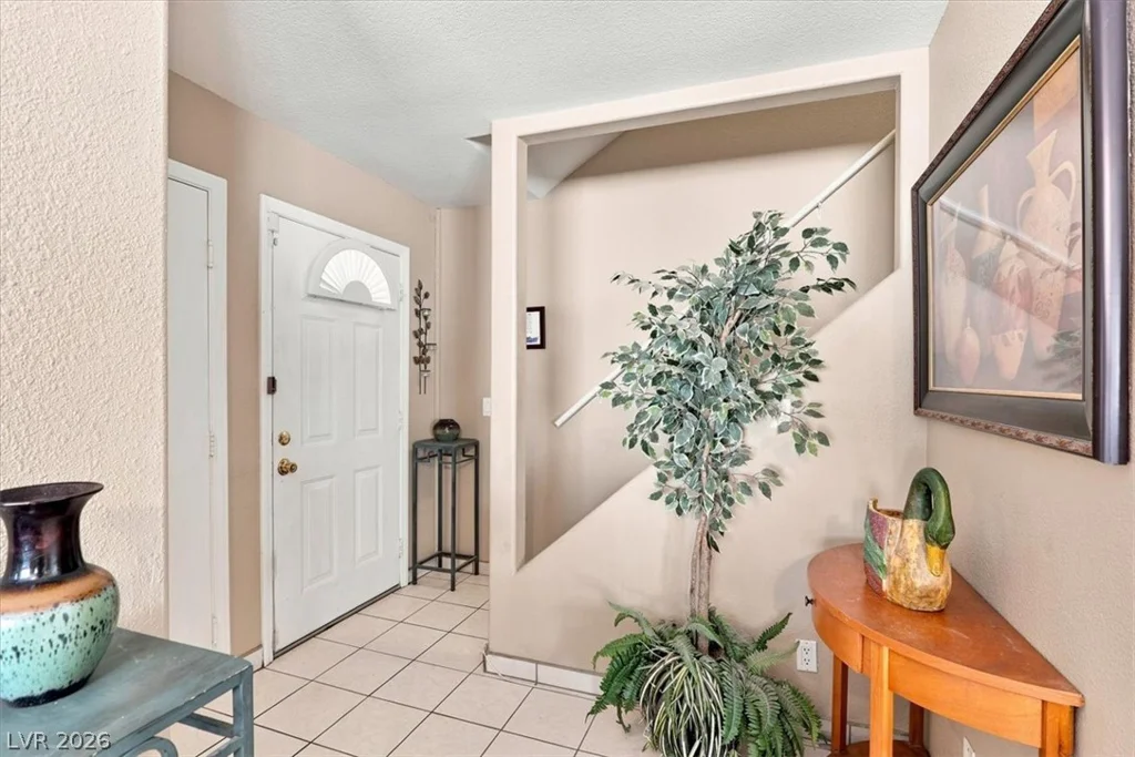 8208 Hydra, Las Vegas, NV 89128