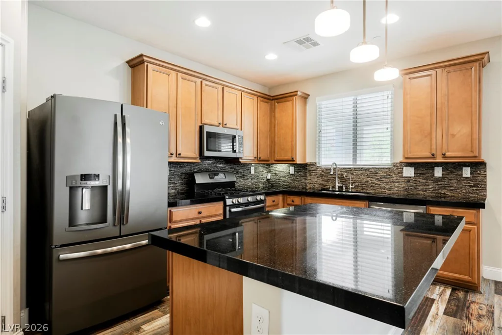 937 Estes Cove, Henderson, NV 89012