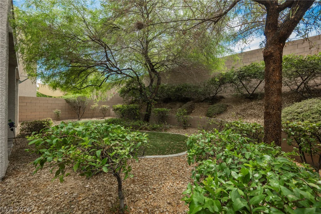 937 Estes Cove, Henderson, NV 89012