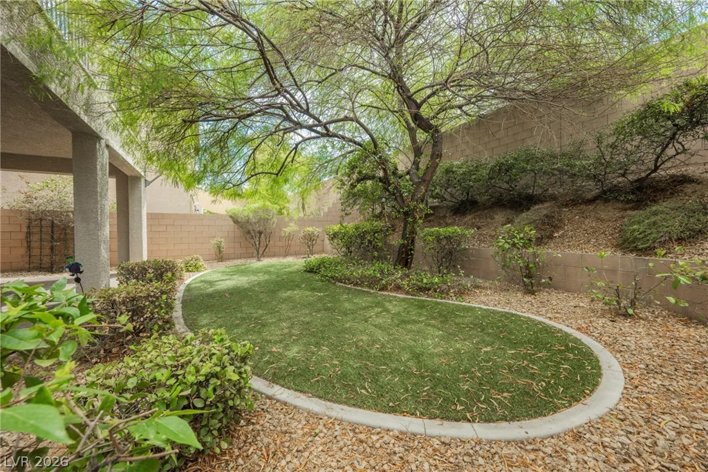 937 Estes Cove, Henderson, NV 89012