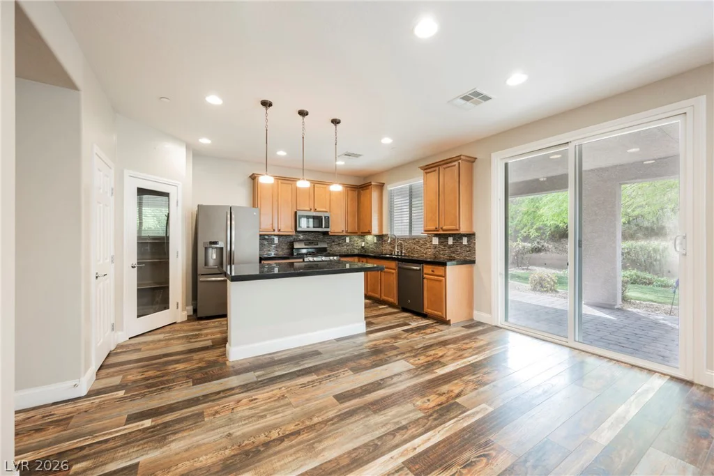 937 Estes Cove, Henderson, NV 89012