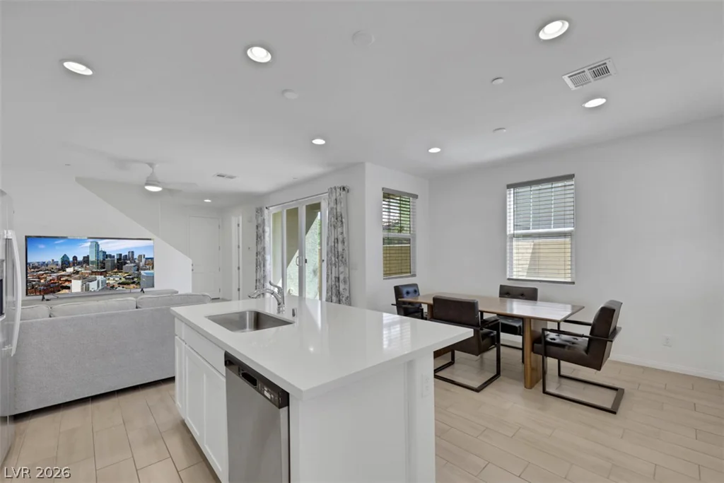892 Cottonwood Hill, Henderson, NV 89011