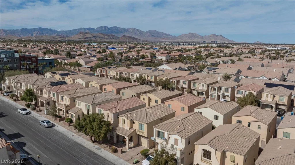 9748 Villa Lorena, Las Vegas, NV 89147