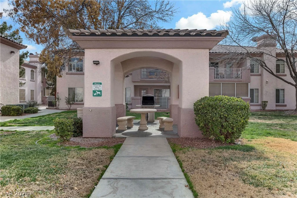 4555 Sahara, Las Vegas, NV 89104
