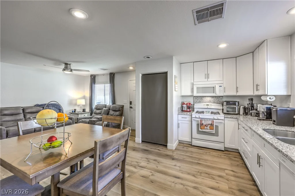 1160 Orange Meadow, Las Vegas, NV 89142