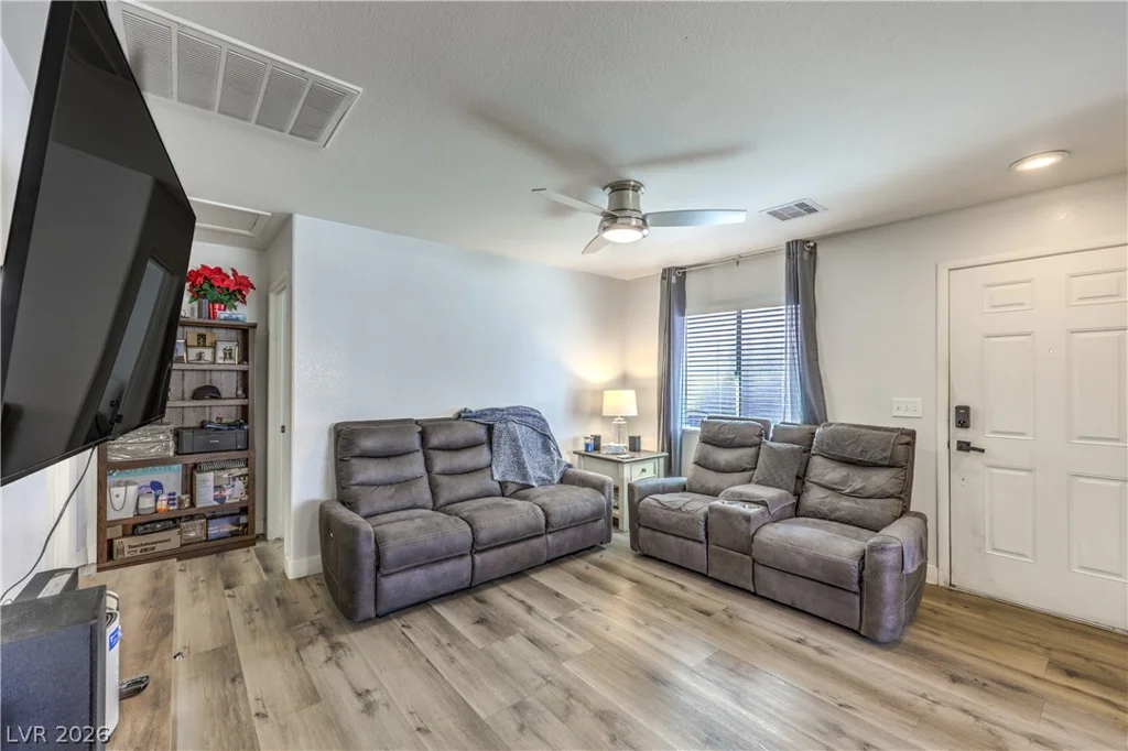 1160 Orange Meadow, Las Vegas, NV 89142
