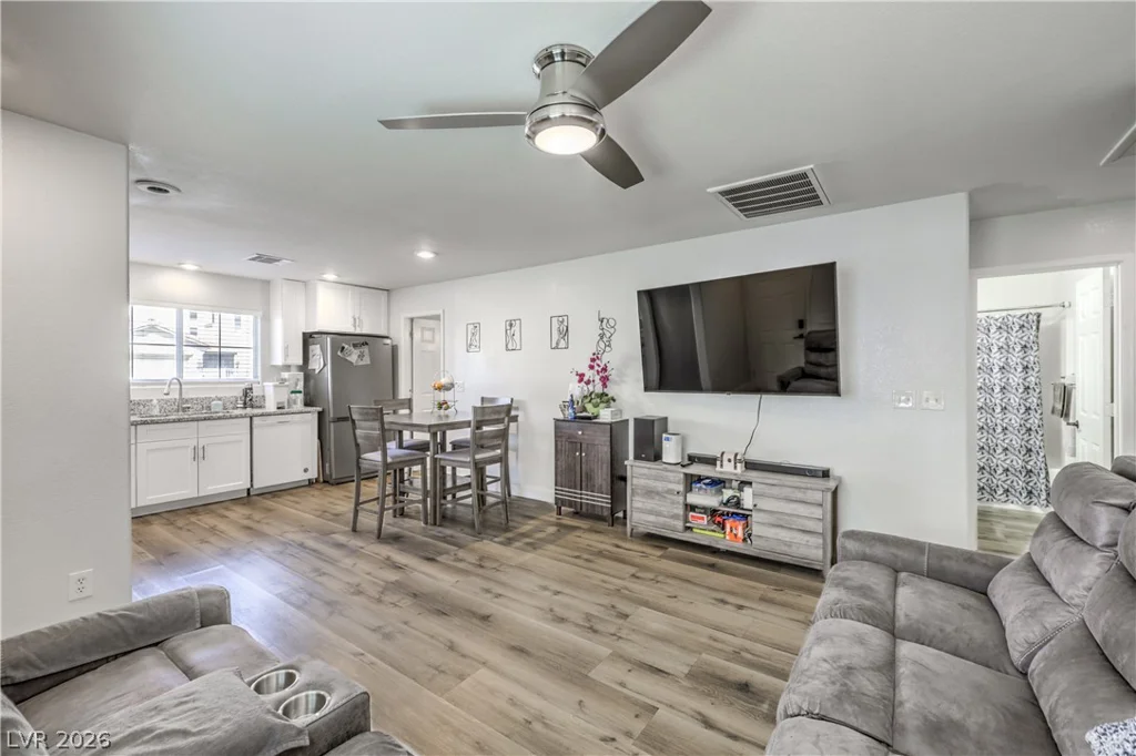1160 Orange Meadow, Las Vegas, NV 89142