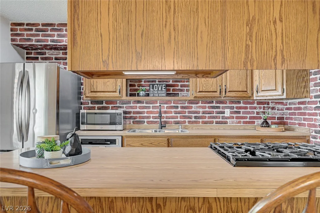 4670 Marnell Drive, Las Vegas, NV 89121