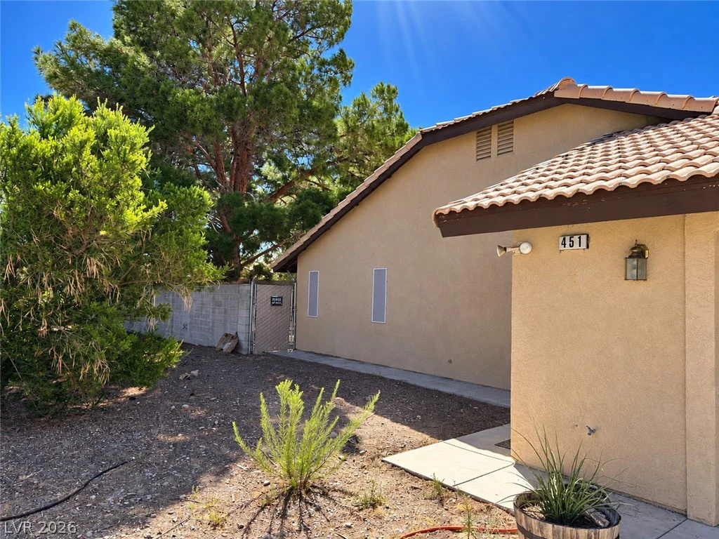 451 Steven, Pahrump, NV 89060