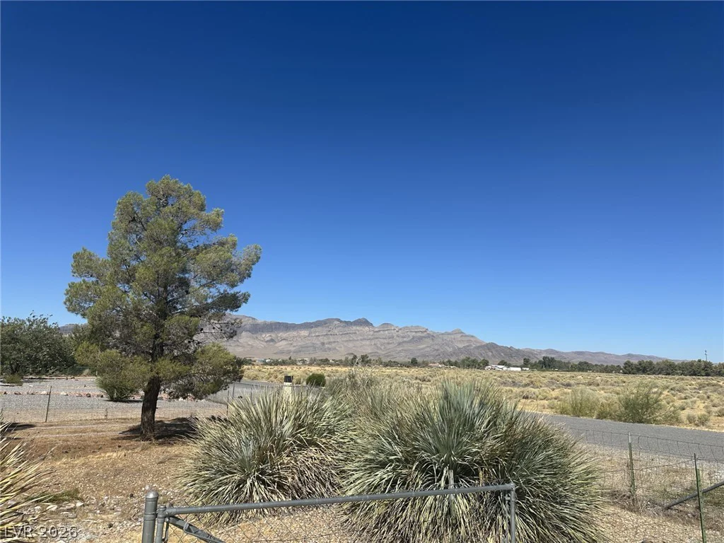451 Steven, Pahrump, NV 89060