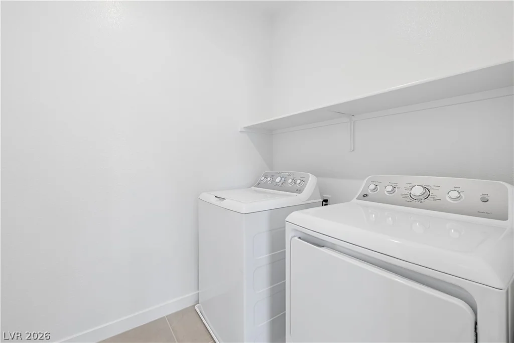 11977 Angle Cliff, Las Vegas, NV 89138