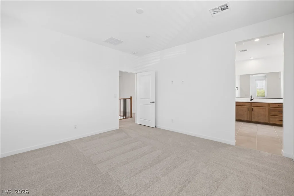 11977 Angle Cliff, Las Vegas, NV 89138