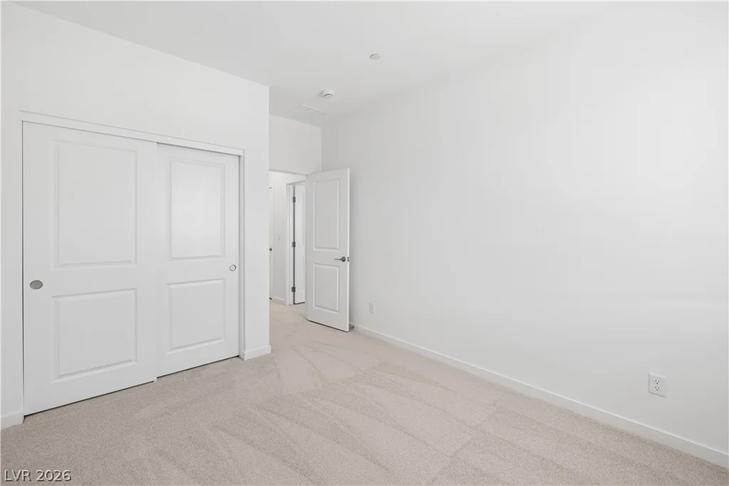 11977 Angle Cliff, Las Vegas, NV 89138