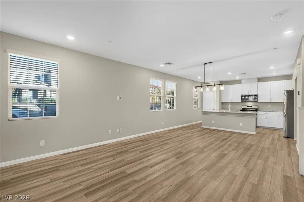 2435 Bellinzona, Henderson, NV 89044