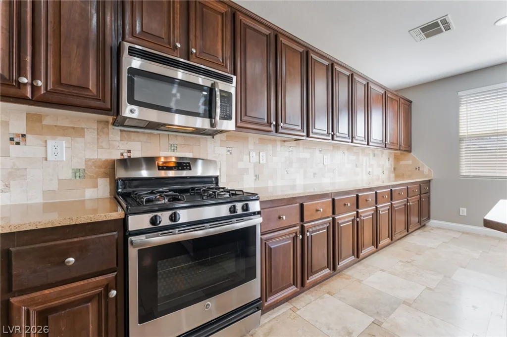 528 Bachelor Button, Las Vegas, NV 89138