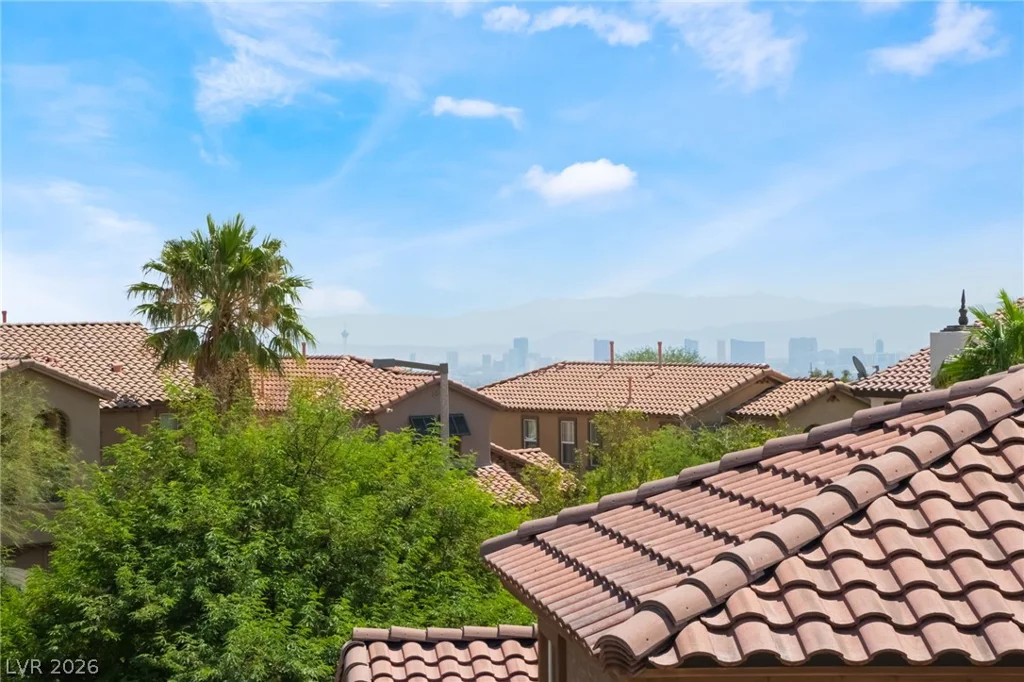 528 Bachelor Button, Las Vegas, NV 89138