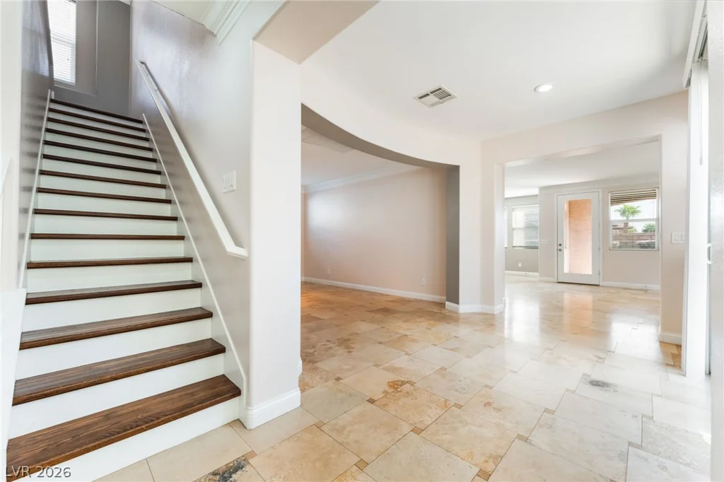 528 Bachelor Button, Las Vegas, NV 89138