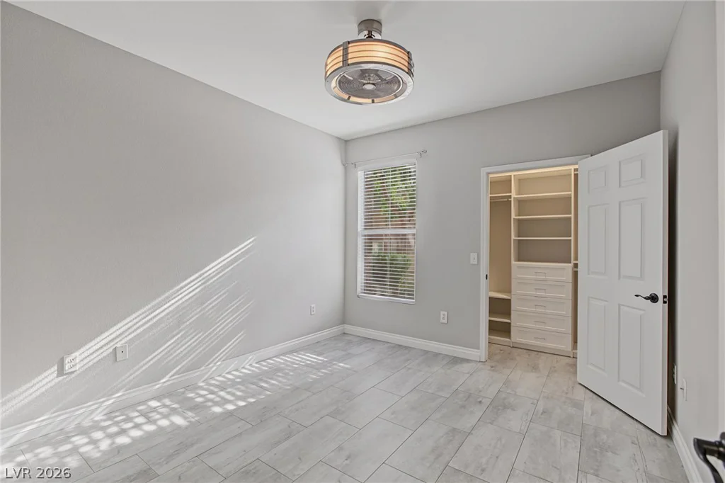 10001 Peace, Las Vegas, NV 89147