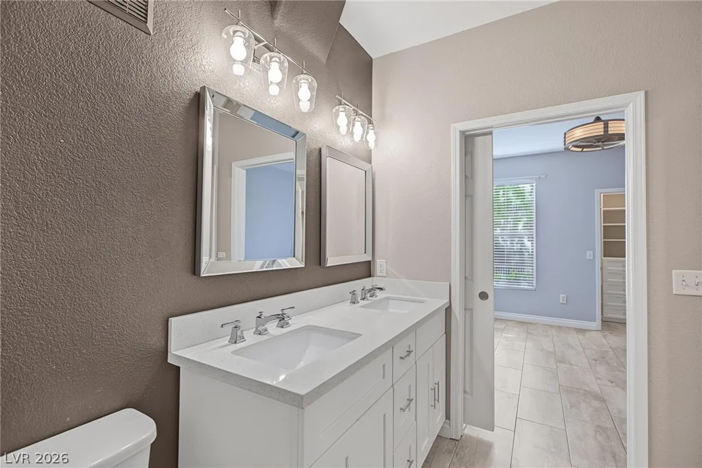 10001 Peace, Las Vegas, NV 89147